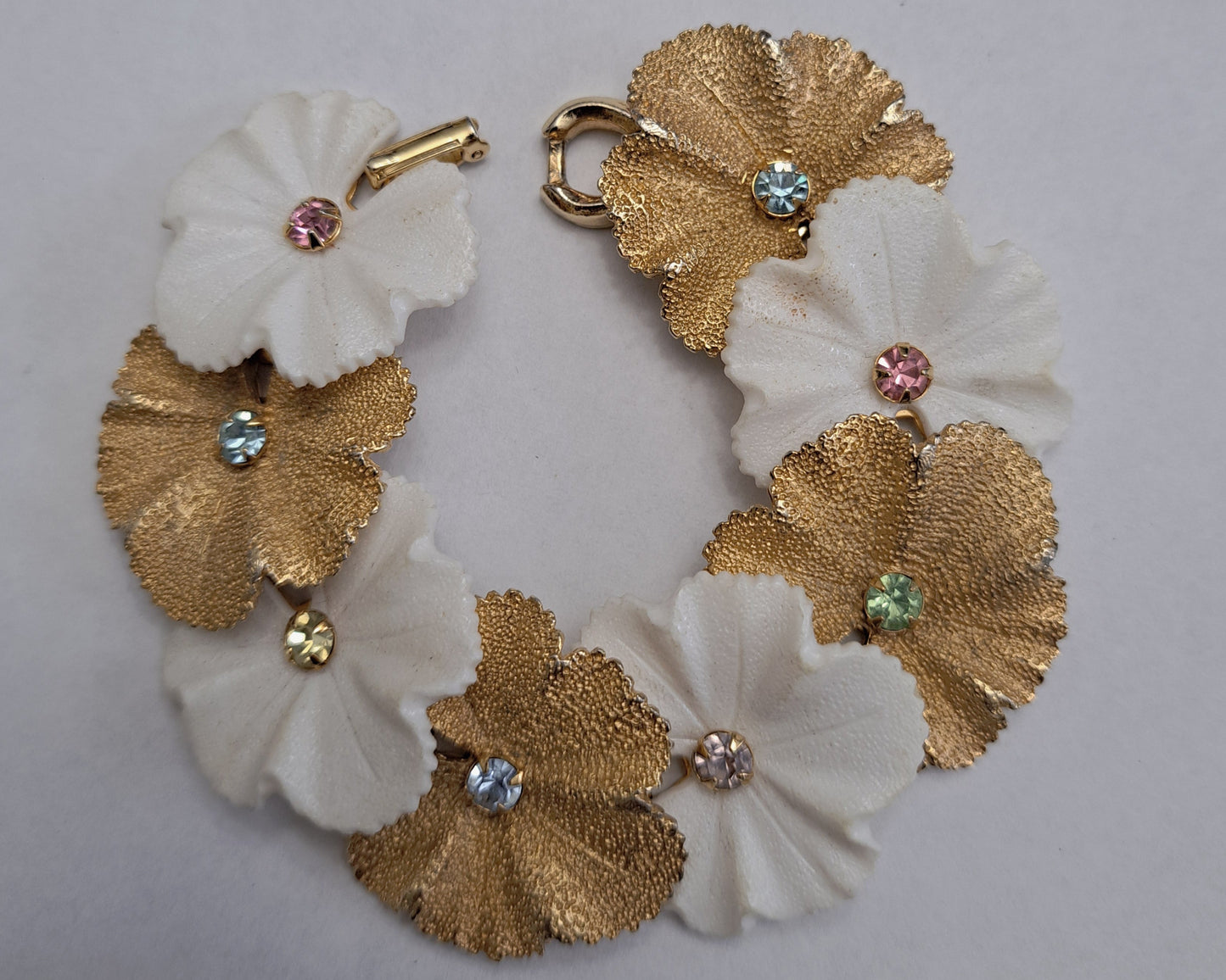 Mid-Century Floral Bracelet