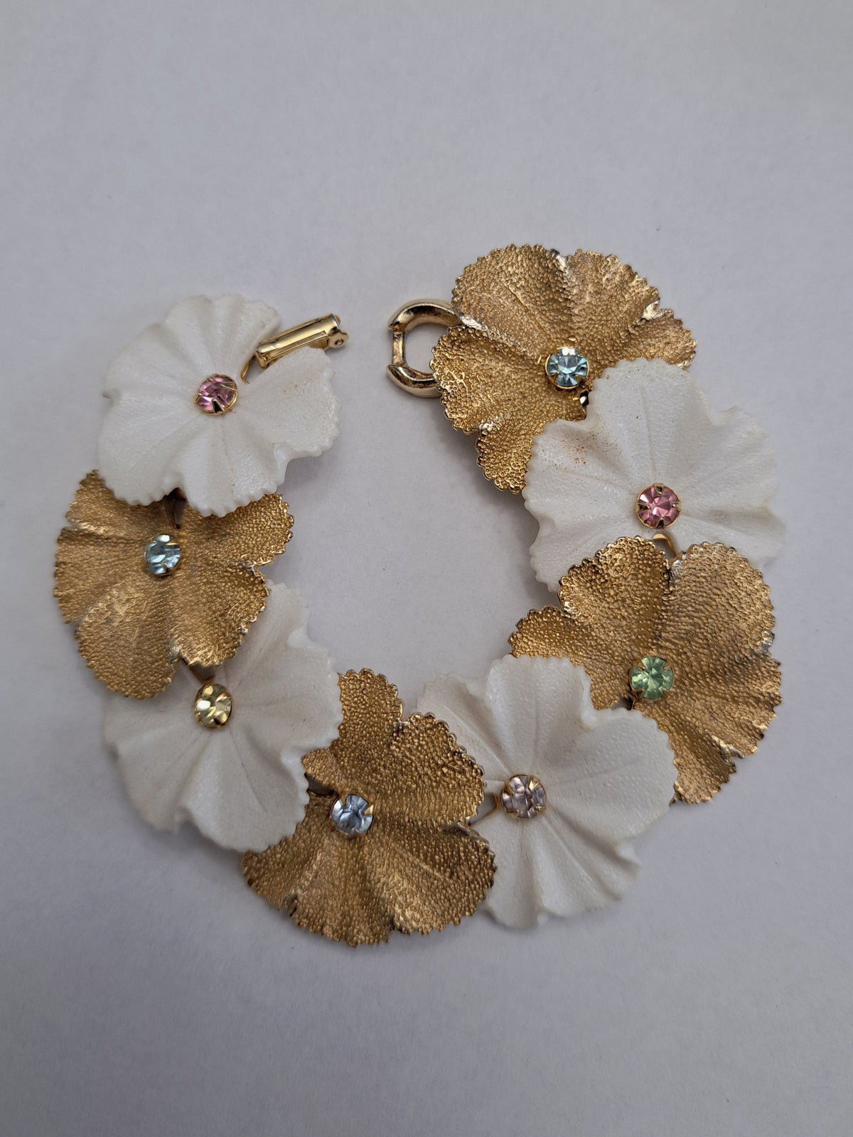 Mid-Century Floral Bracelet