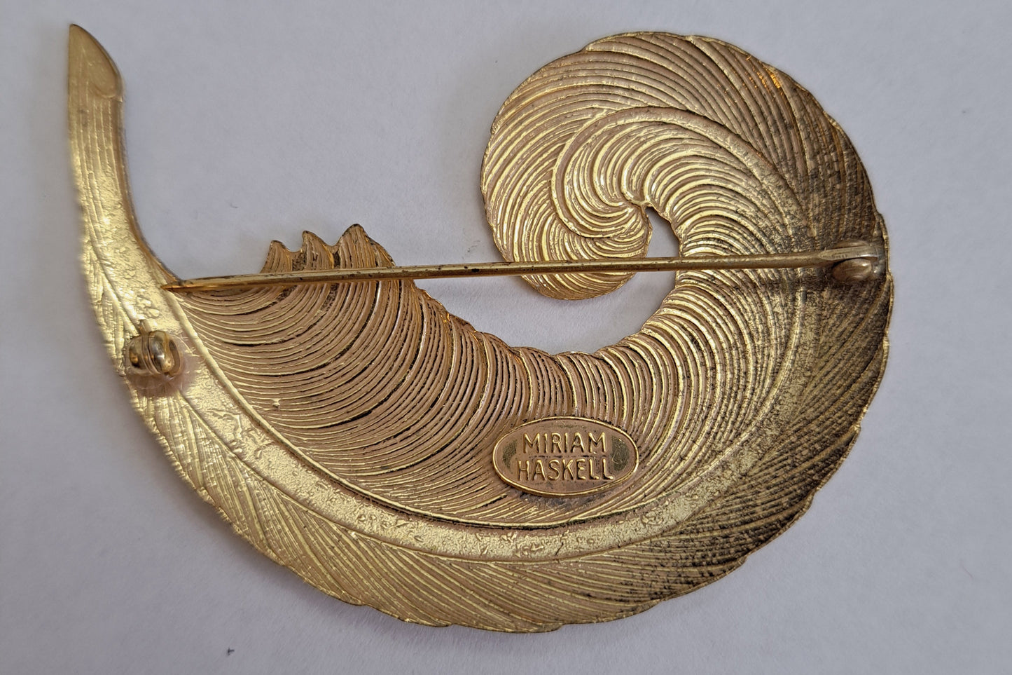 Miriam Haskell Vintage Gold Tone Swirl Feather Plume Brooch
