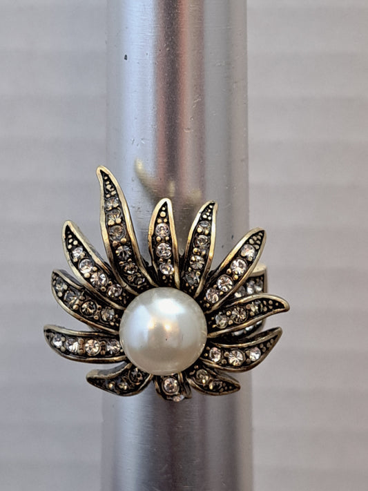 Heidi Daus Sublime Star Simulated Pearl Ring